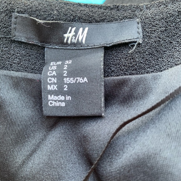H&M Little Black Dress Size 2 Zipper Back - Picture 8 of 9